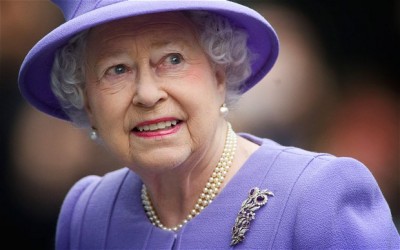 Today Queen Elizabeth II will pip Queen Victoria to the post after beating her 23,226 day 16 hour and 23 minute reign. However, the debate about whether the ... - 558000008414602-e1441799473629